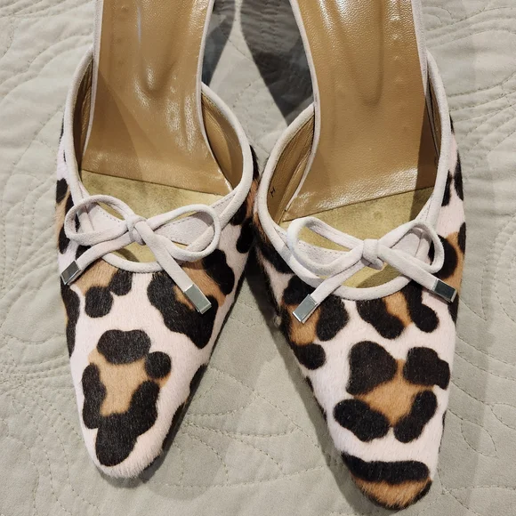 Stuart Weitzman Leopard Print Bow Mules - Picture 5 of 8